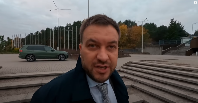 O Jūs man GALITE ATSAKYTI…