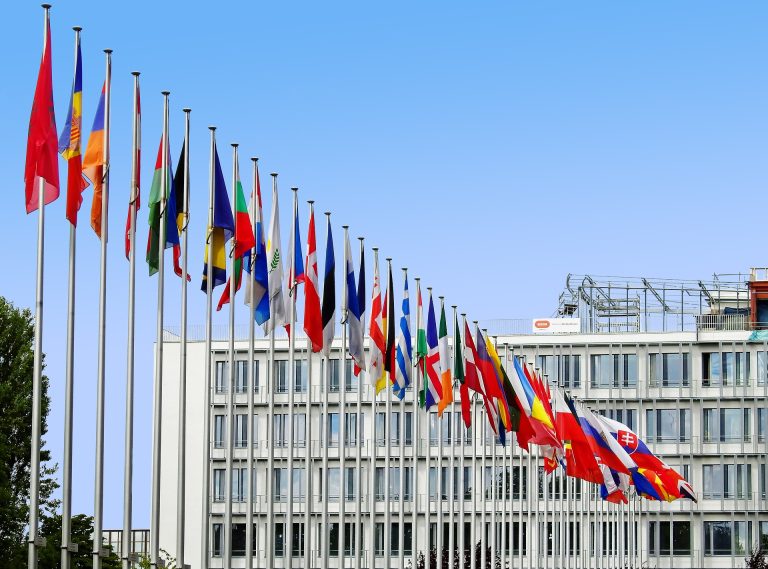 Nekilnojamo turto mokestis Europoje: kokie yra nekilnojamojo turto mokesčiai kiekvienoje Europos šalyje 2025 m.