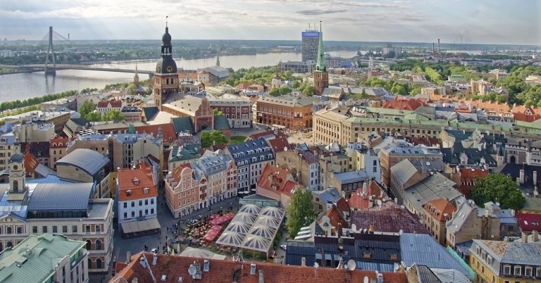 Ryga pranoksta Vilnių: ten geresnis tiek NT įperkamumas, tiek ir atsiperkamumas – ekspertas paaiškino kodėl