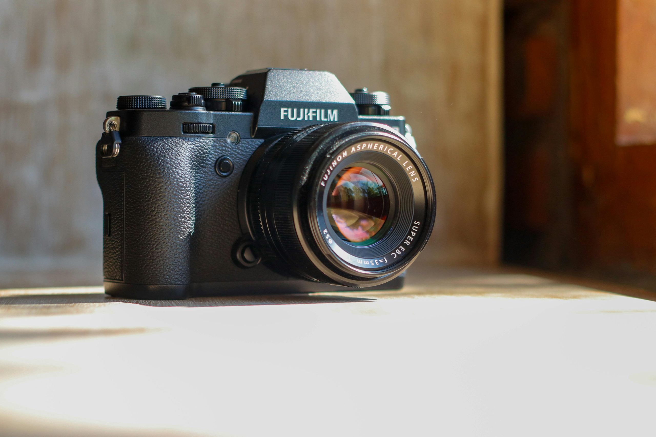 Kaip išsirinkti veidrodinį fotoaparatą pradedančiajam?