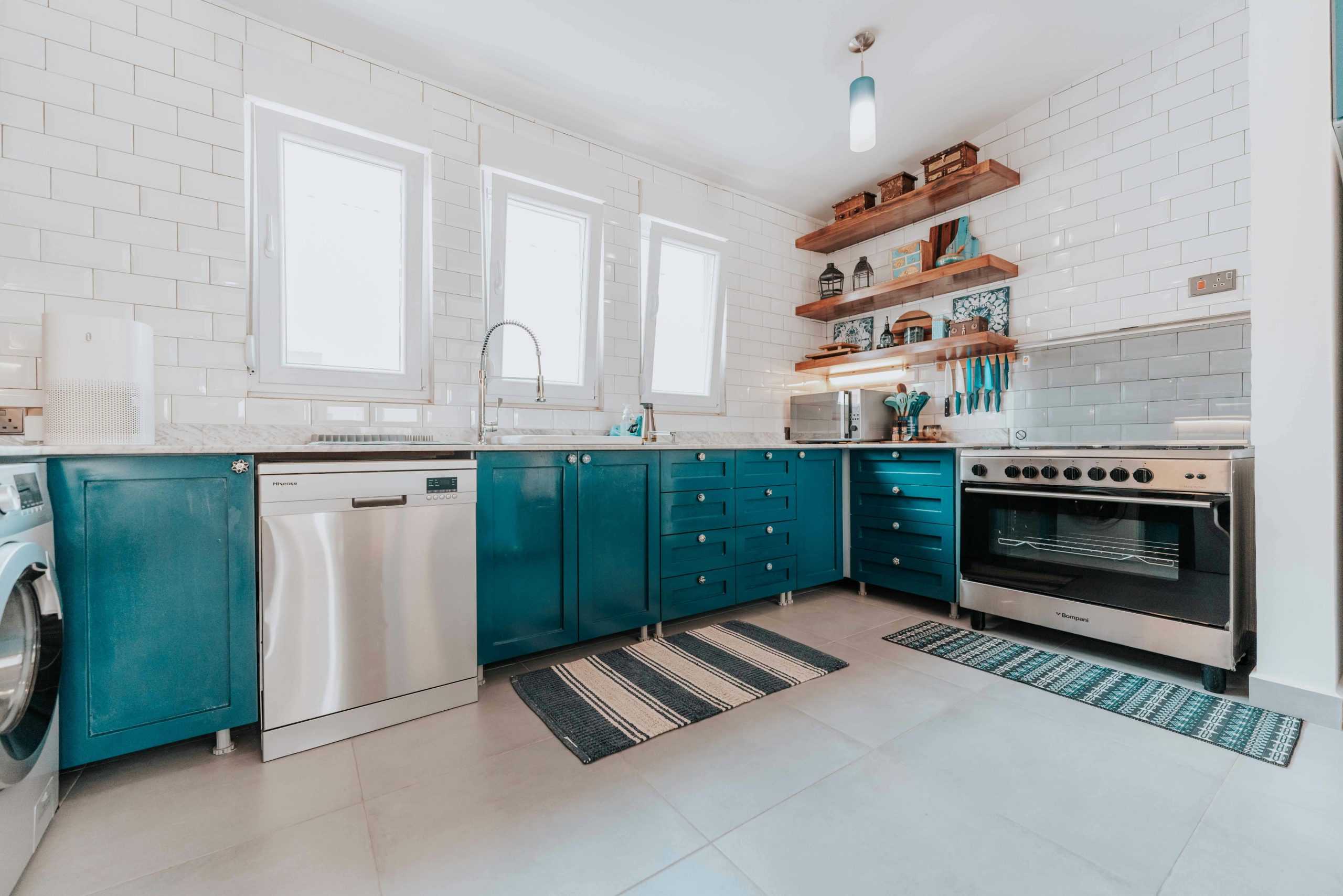 Kaip pasirinkti plyteles virtuvei ir suderinti jų spalvas?