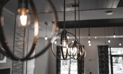 Koks apšvietimas labiausiai tinka namams?