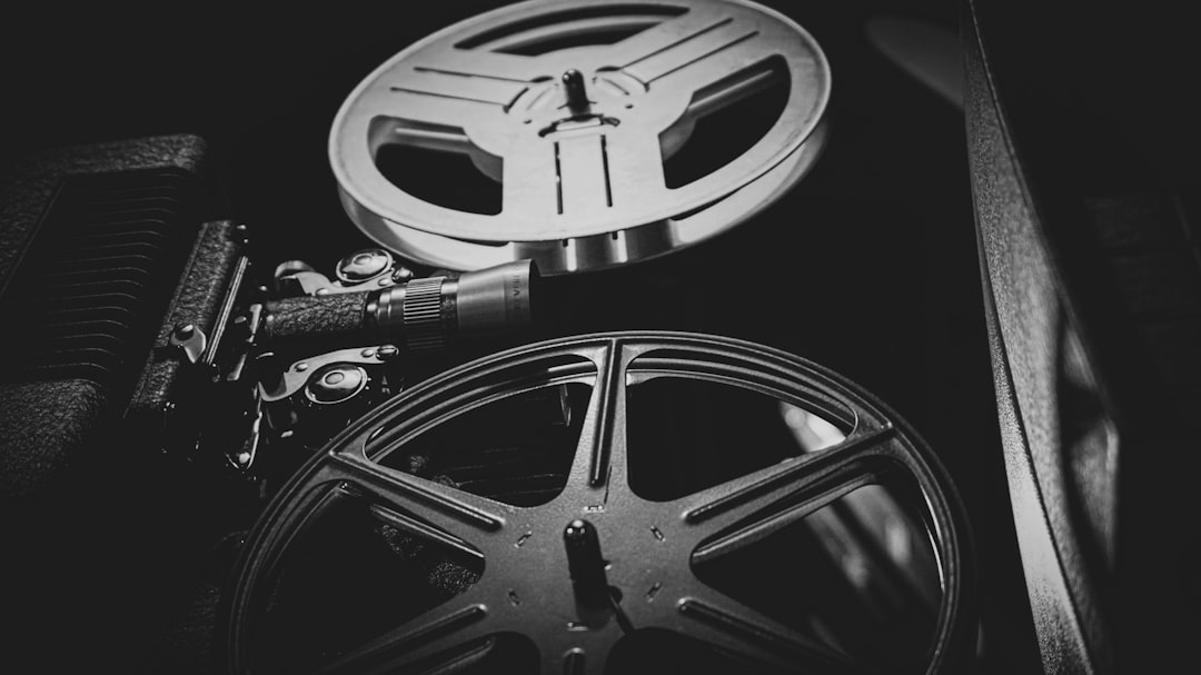 Dokumentinio filmo ir istorinės atminties iliustracija