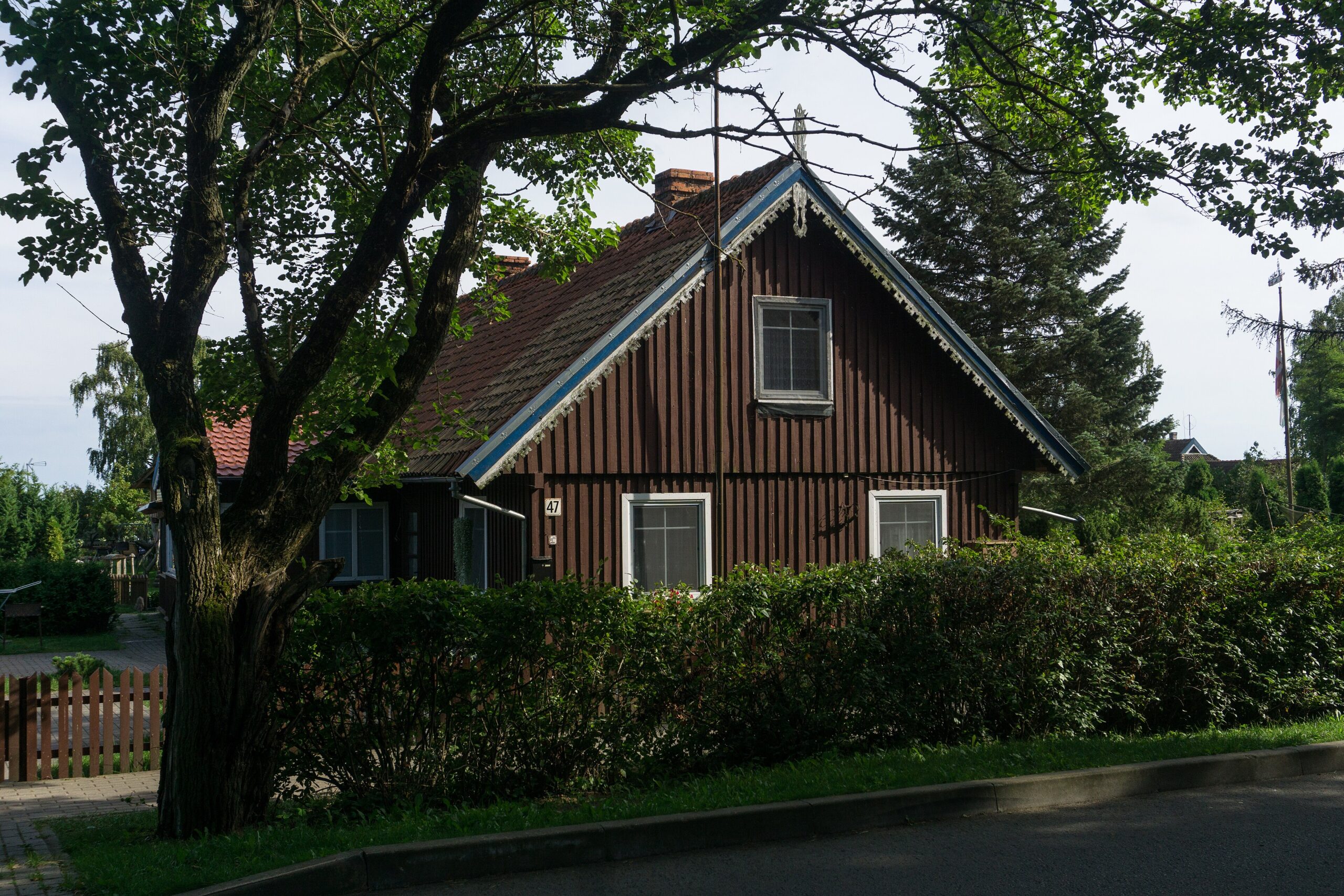 Neringa ir valstybė turės atlyginti daugiau nei 500 tūkst. eurų už nugriautą motelį