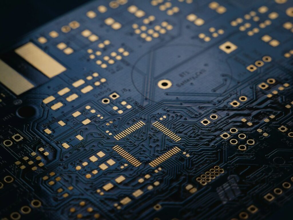 „Samsung“ ir „SK Hynix“ rezultatų savaitė: rinkos vertins DI atminties lustų paklausą