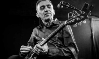 Britų gitaristas Justin Adams